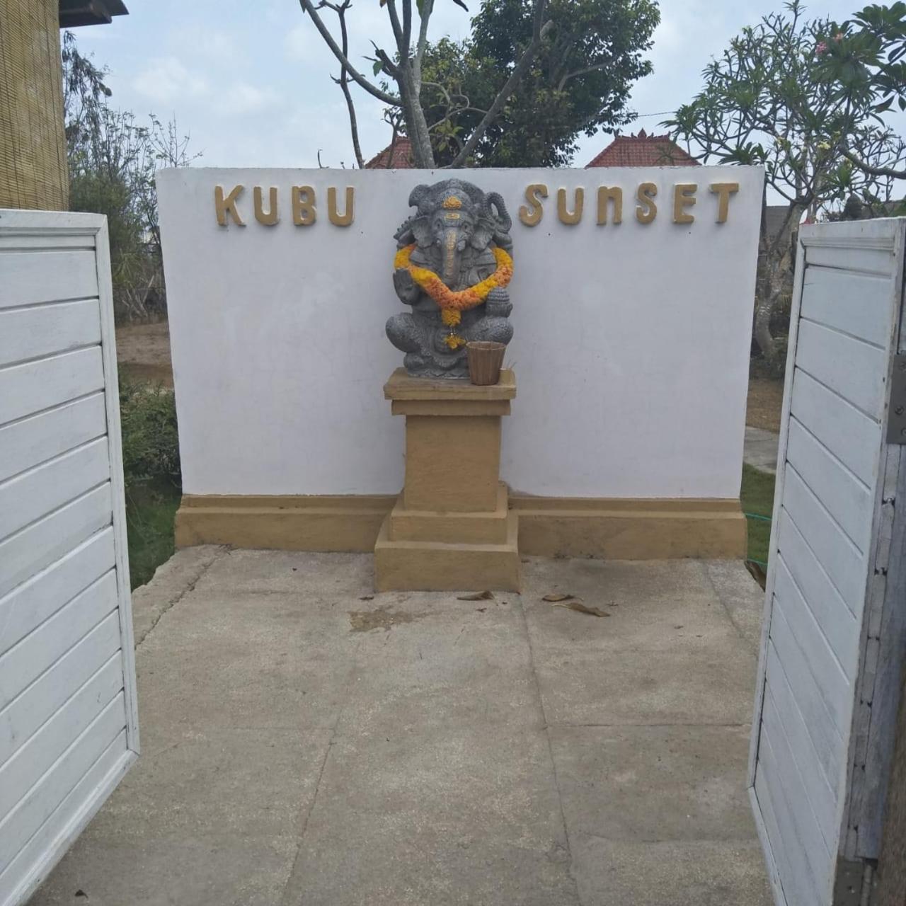 Kubu Sunset Guest House Nusa Lembongan Exterior foto